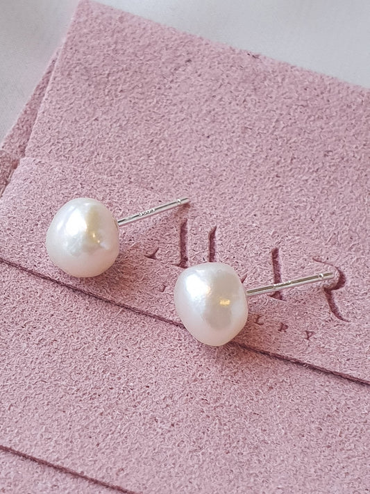 Baroque Pearl stud earrings